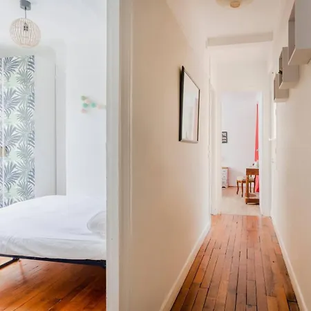 Apartman Eiffel Tower Saint *